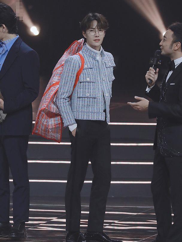 原创男星体重太惊人王一博110斤肖战算胖的tfboys让人羡慕