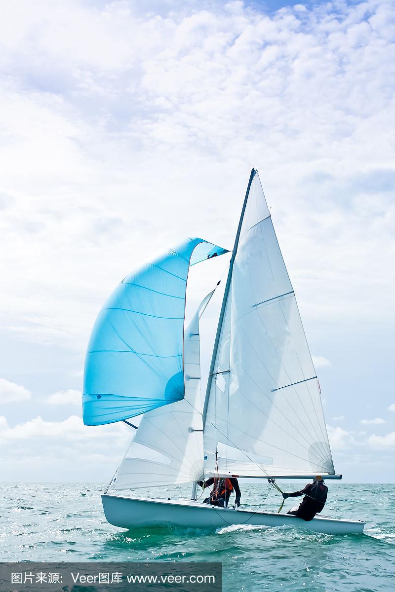 帆船