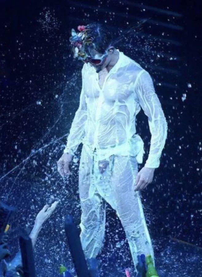 原创郭富城小巨蛋卖命演出6800万个人投保破纪录