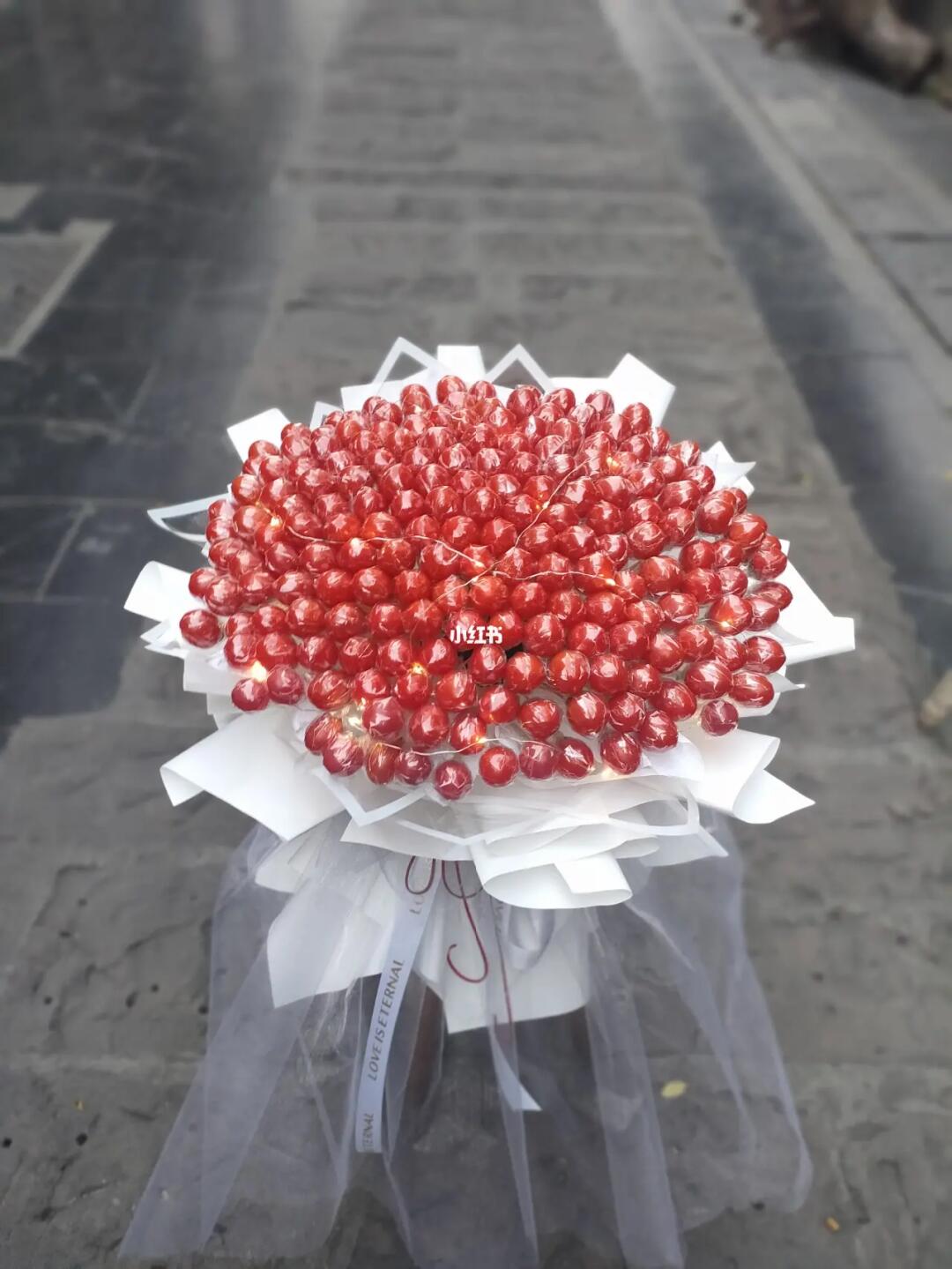199颗圣女果大花束