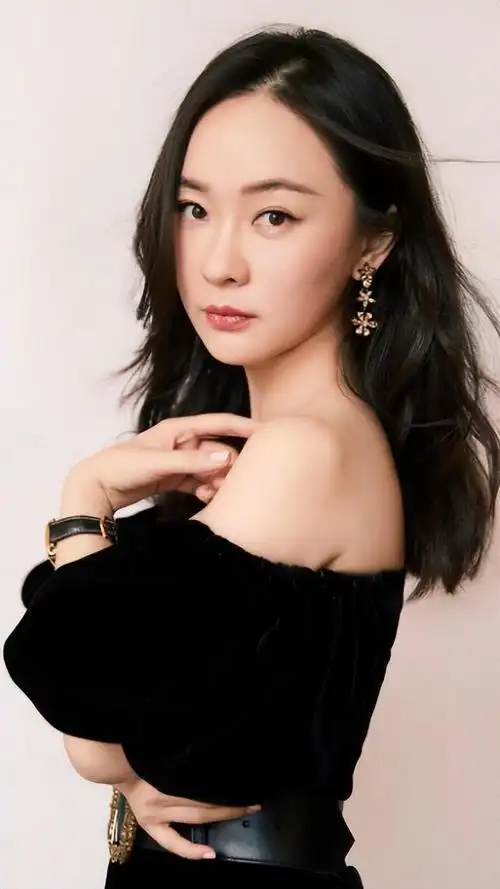 京圈富婆霍思燕手撕黄奕献媚王中磊私人飞机出行获杜江接盘