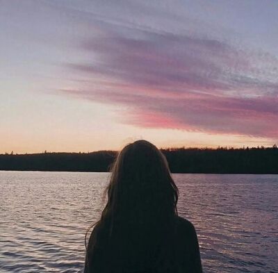 忧郁伤感女生背影头像图片真人 一个人伤感孤单女生头像