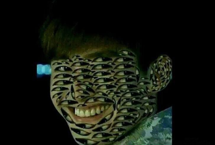 张翰全是眼睛的图片满脸都是密集的眼睛很吓人