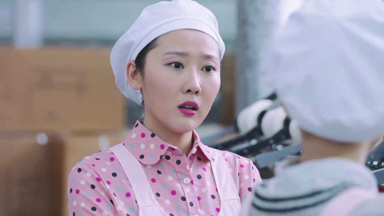 《咱家》:艾红担心自己被出卖,心里可紧张了