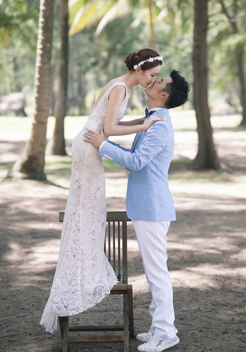 陈赫曝浪漫婚纱照 携妻子"唯爱"环游世界(图)