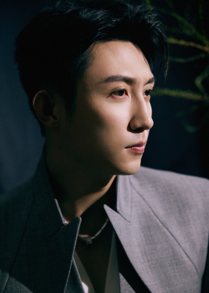 还有黄景瑜,王一博,钟楚曦,欧豪,谷嘉诚,赵华为的超强阵容!期待上映.