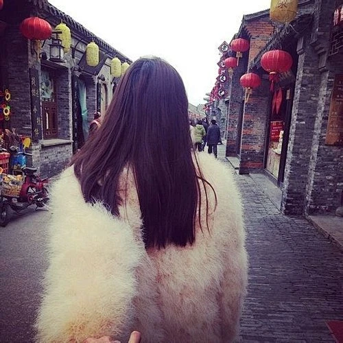 披荆斩棘的你 唯美女生背影长发美图,唯美女生背影长发美图