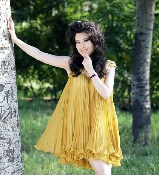 "国家一级演员"王静:长得漂亮戏也好,为人低调不张扬,60岁婚姻成迷