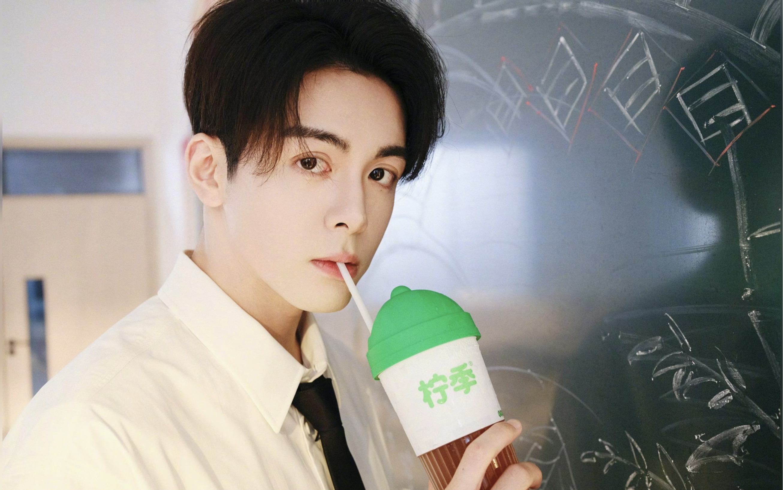 【曾舜晞】他真是无死角的帅.