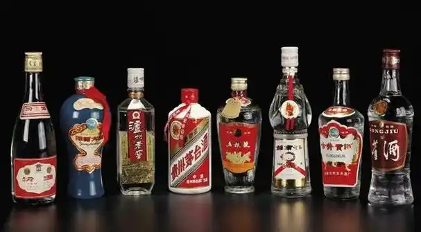 白酒可以分为清香型,浓香型和酱香型以及其他,香型的区分实际上是口感