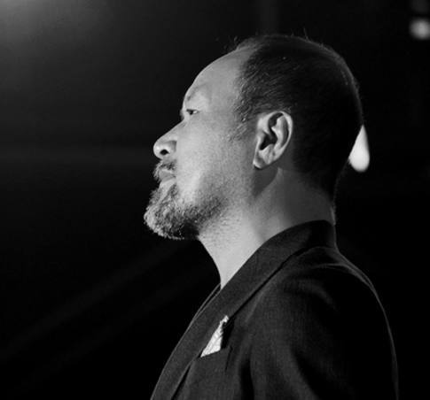 而经典歌曲《好男人》不仅仅只是歌词,因为张镐哲本身也是一位好男人