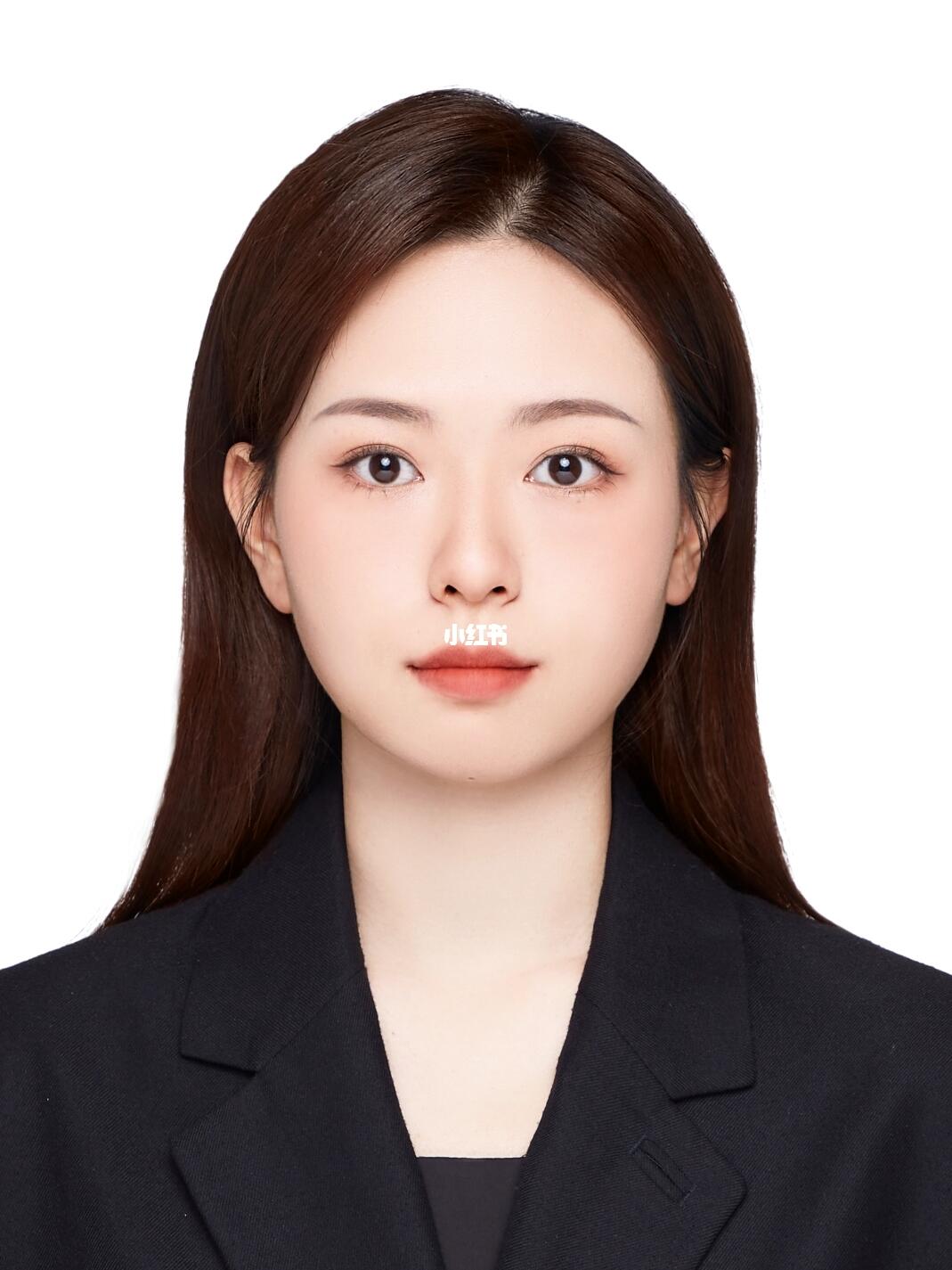 韩式证件照没想到我还挺端庄的哈哈哈