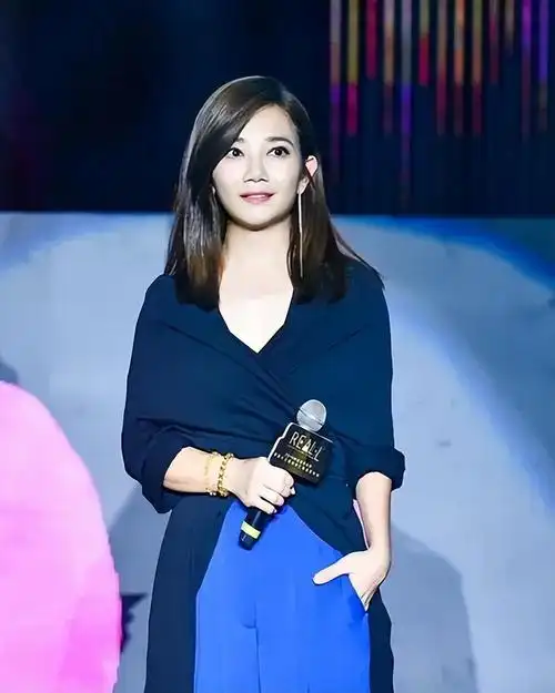 44岁"情歌天后"梁静茹:人生从无完美,得失都是寻常 _掌上生意经