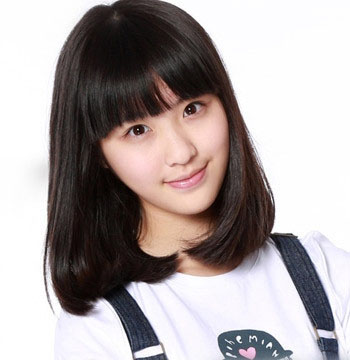 清纯学妹最爱的齐肩直发发型图片