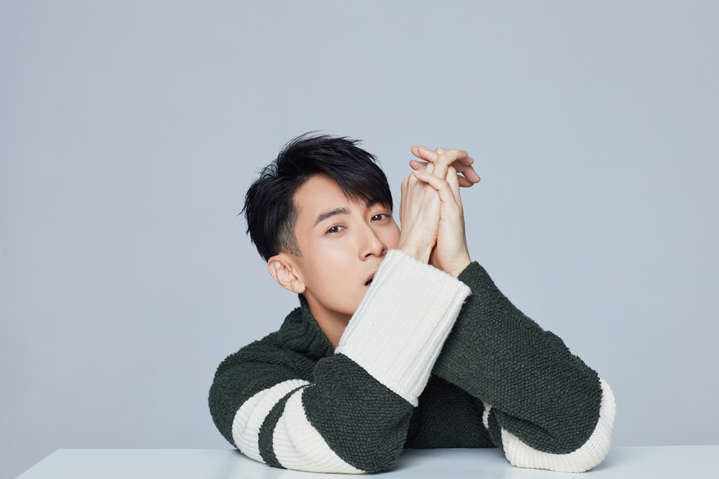 吴尊暖冬写真曝光型格满分展双重魅力