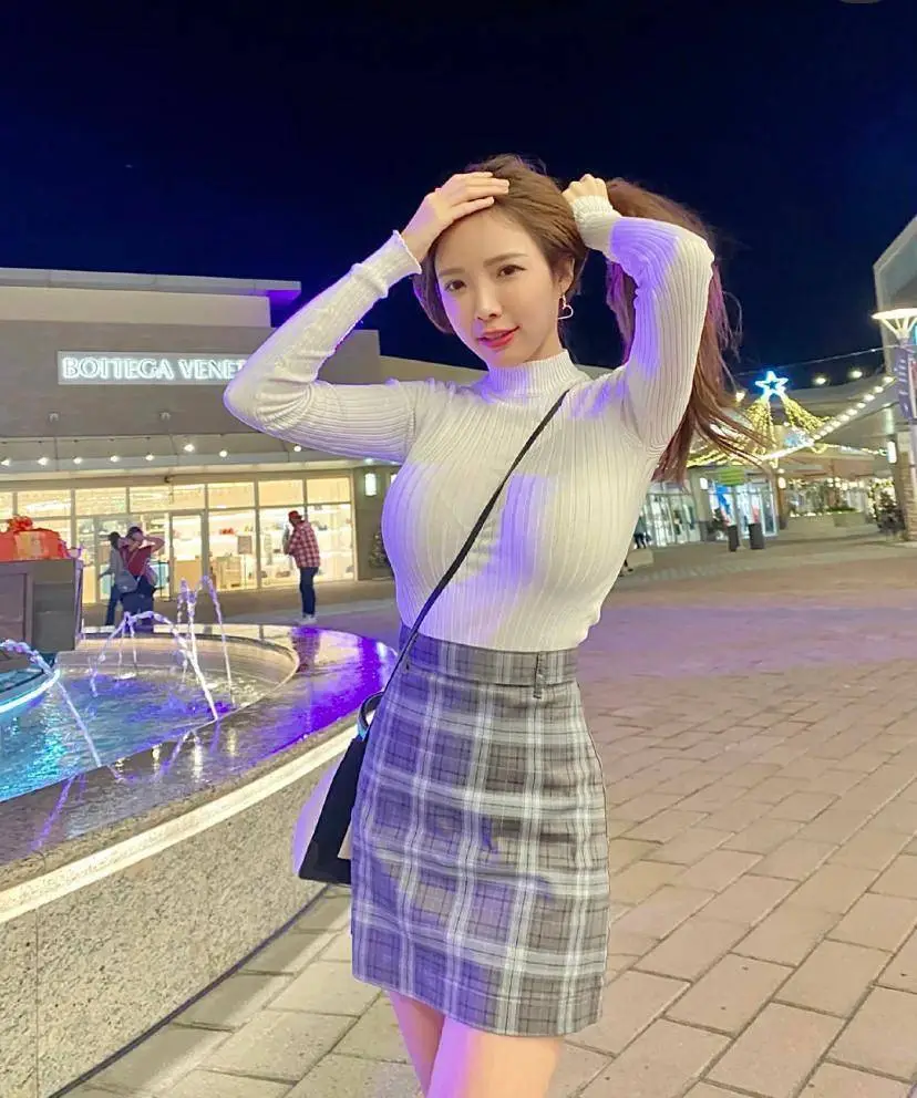 针织衫温柔大方显身材这样打扮的女生适合做女朋友吗