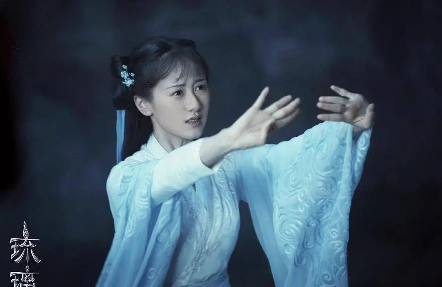 原创袁冰妍将出演黑莲花攻略网传男主是人气小生颜值不输成毅