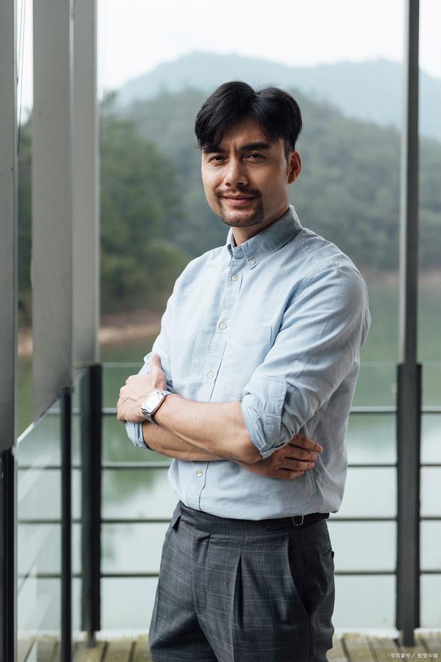 40岁中年男士的成熟穿搭推荐