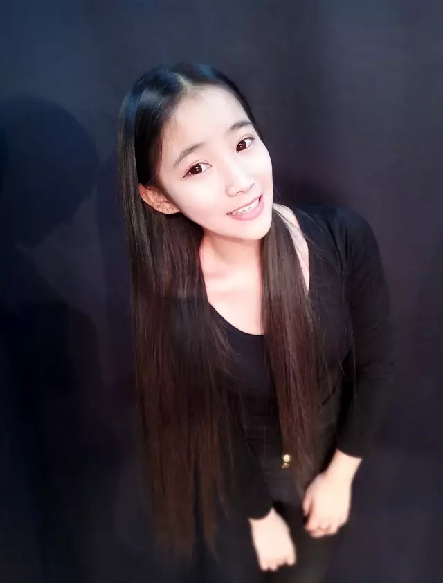 主持过多次商演演艺经历:特长:跳舞城市:北京职业:演员体重:48kg身高