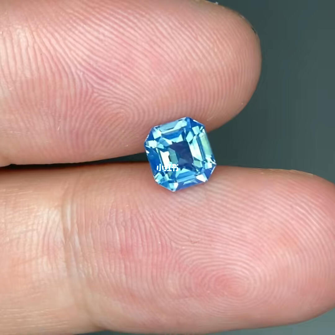 136ct无烧冰雪蓝蓝宝石饱和度很高的一颗