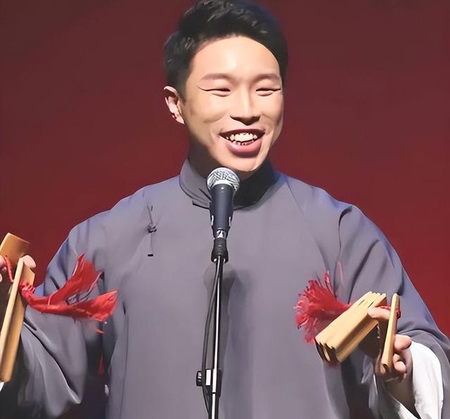 烧饼打高尔夫,郭德纲这盘棋下得有多大?