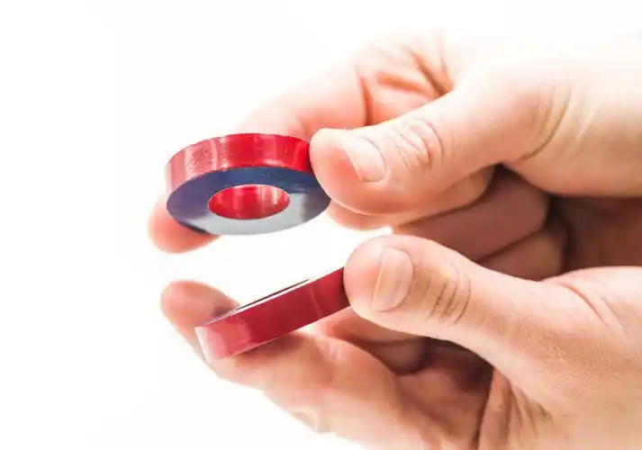 两个磁圈同性相斥