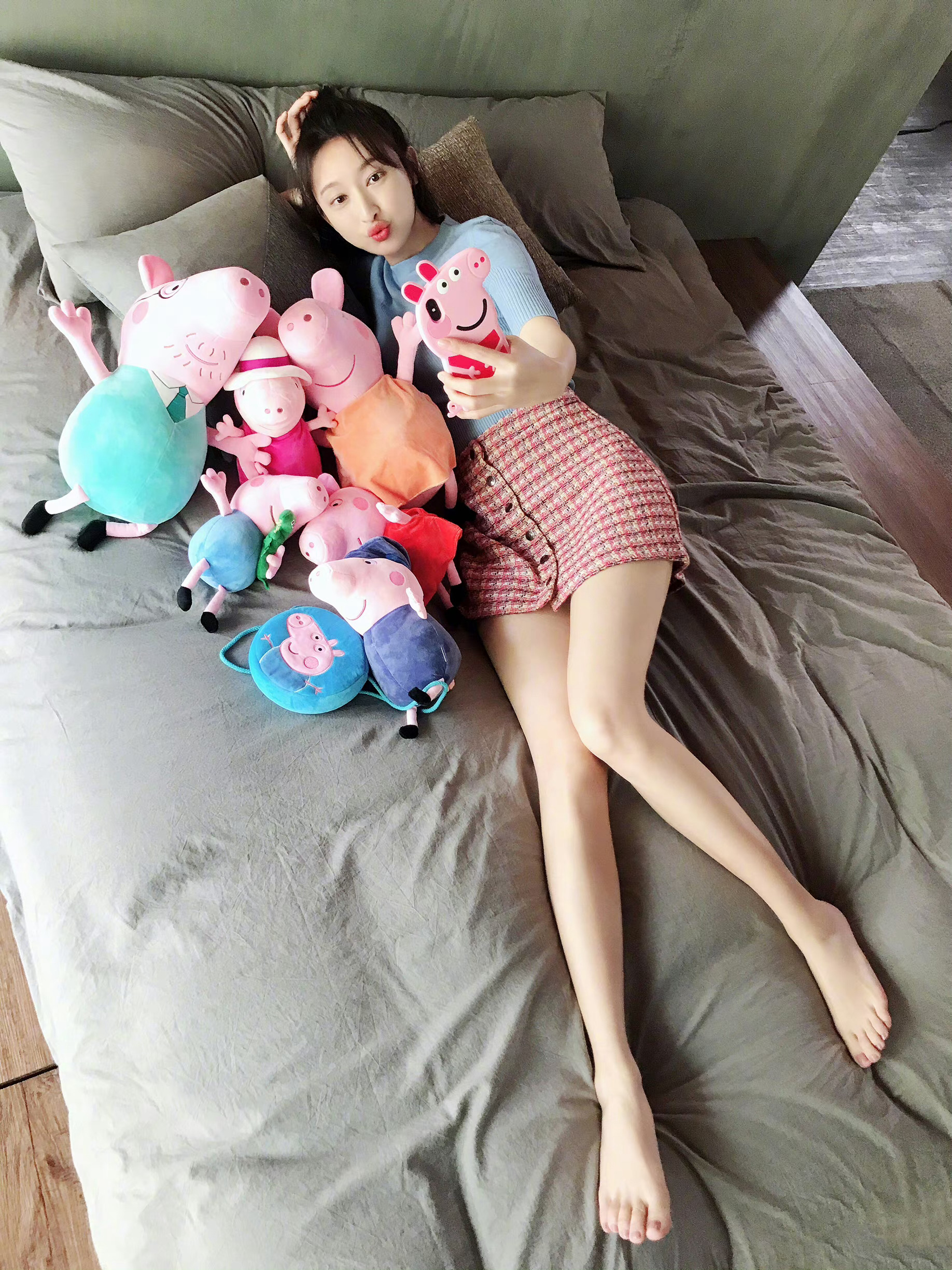 张俪  美脚丫  大长腿