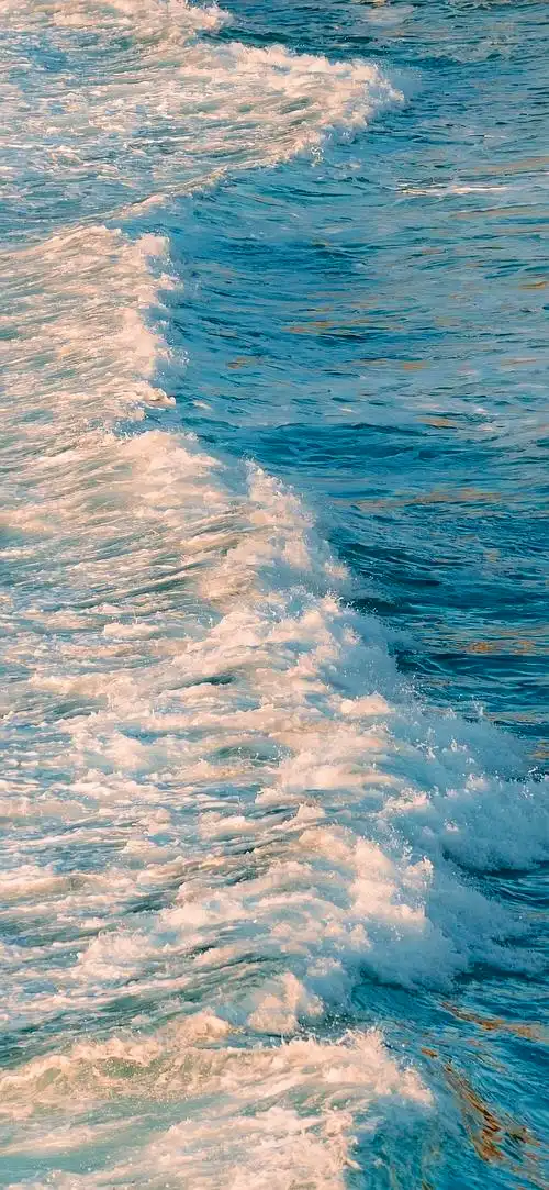 求蓝色海浪壁纸