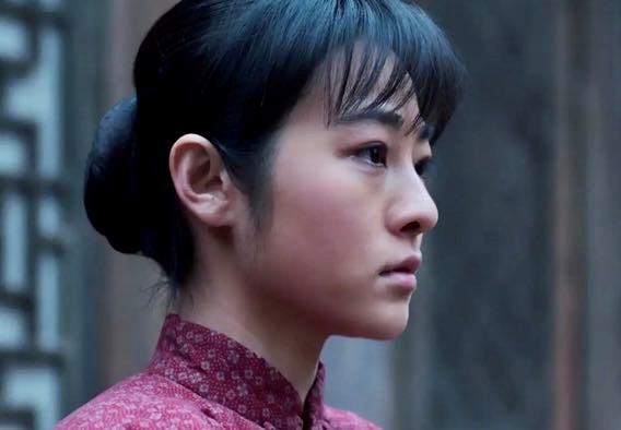 《白鹿原》中,被无性婚姻禁锢下的冷秋月,竟对公公鹿子霖产生病态幻想