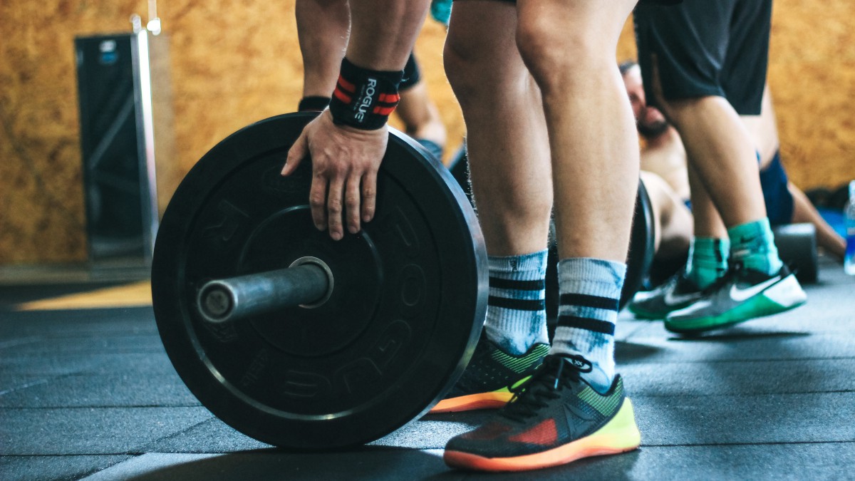 健身杠铃图片-体育壁纸-高清体育图片-第3图-娟娟壁纸