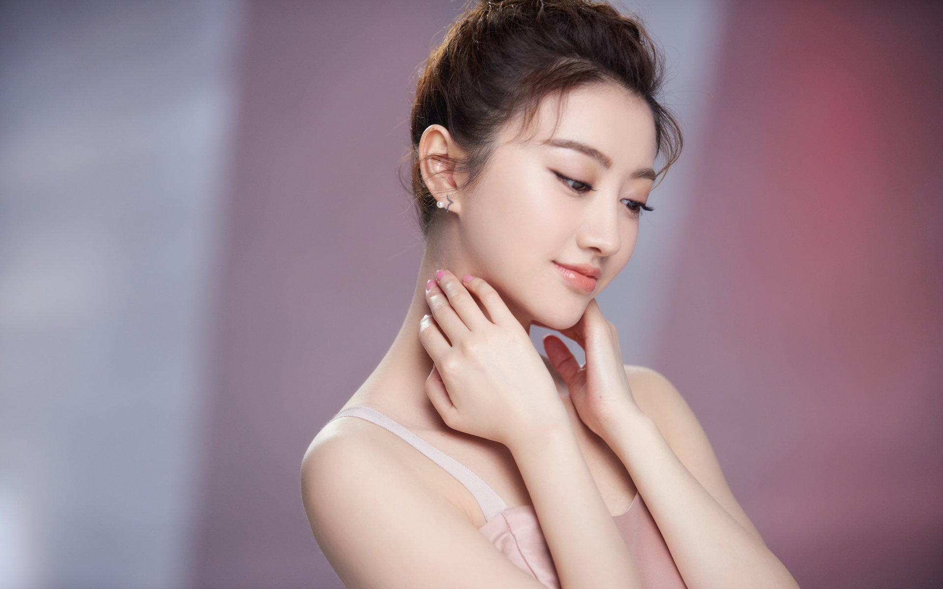 景性感礼服图片高清电脑桌面壁纸