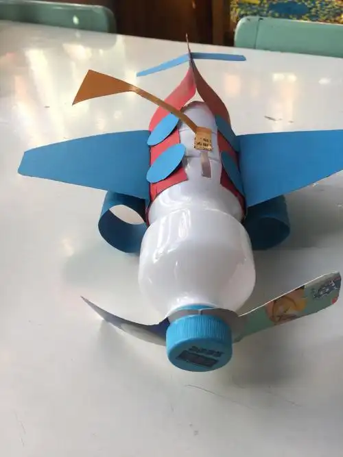 "小废旧,大创意"亲子环保手工作品展