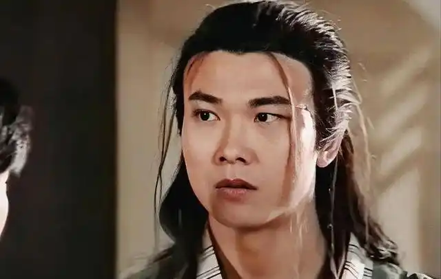 钱小豪61岁功夫明星近况曝光头发花白暴瘦到脱相判若两人