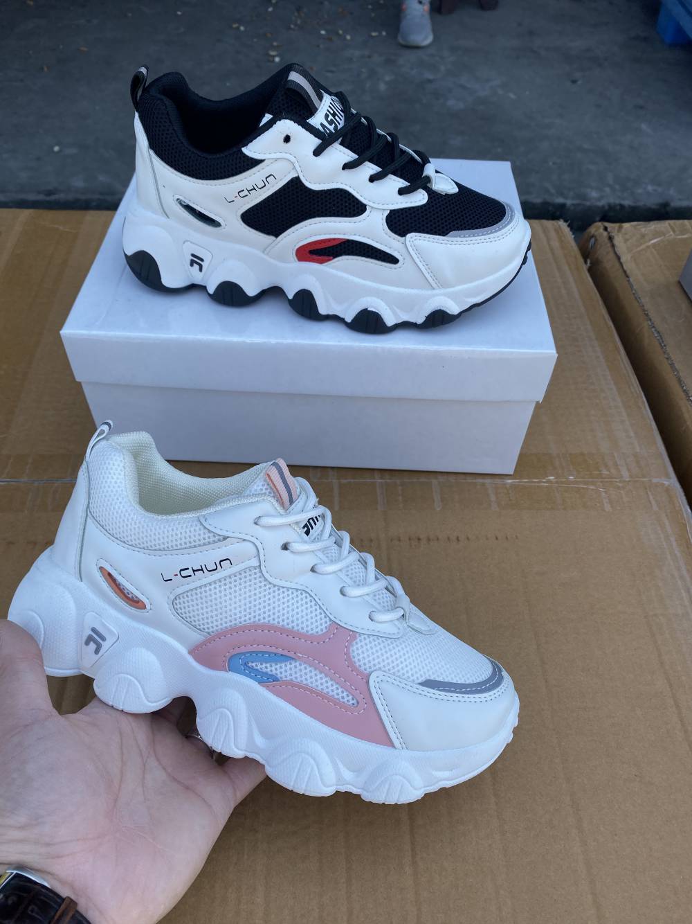 童鞋批发市场处理鞋子尾货20元