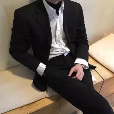 西装控不露脸气质男头像图片 高清最新2022西装扯领带男生头像_男生