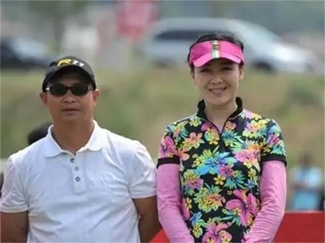 李琳:一婚嫁名导人财两空,再婚奥运冠军李大双,51岁被宠成公主