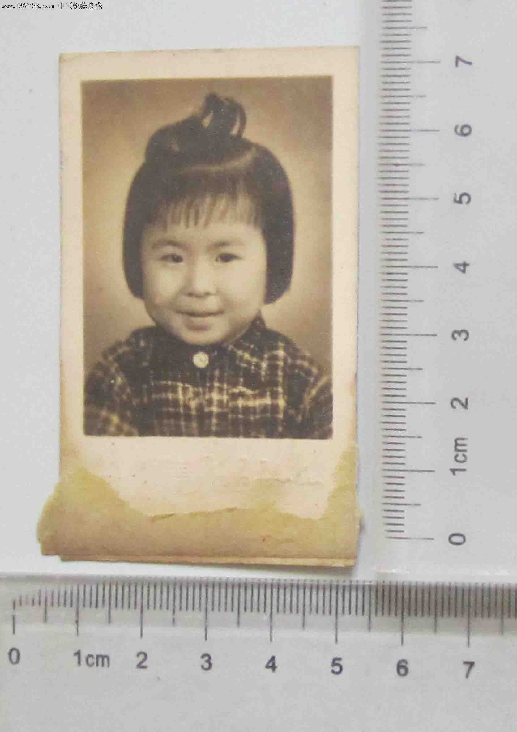 小女孩(老照片)