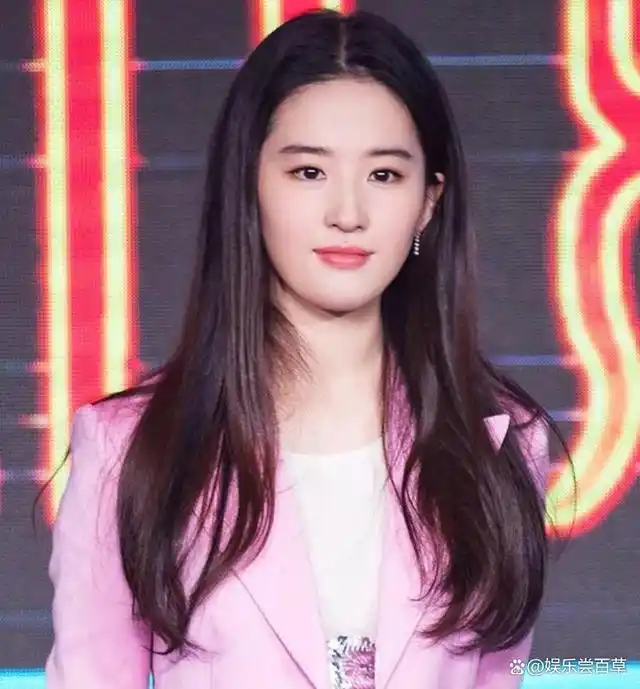 "神仙姐姐"刘亦菲:身价百亿豪车遍地,为何却一直没人迎娶?