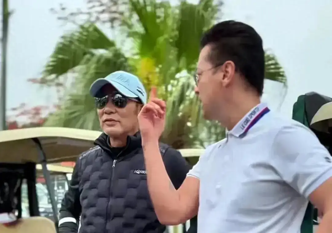 任达华,王敏德现身澳门,前者老态尽显,后者依旧帅气_保养_状态_身高