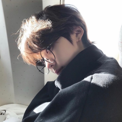 宋知意/个性高冷成熟真人男头 慢慢品 我的极端和浪漫_男生头像_我要