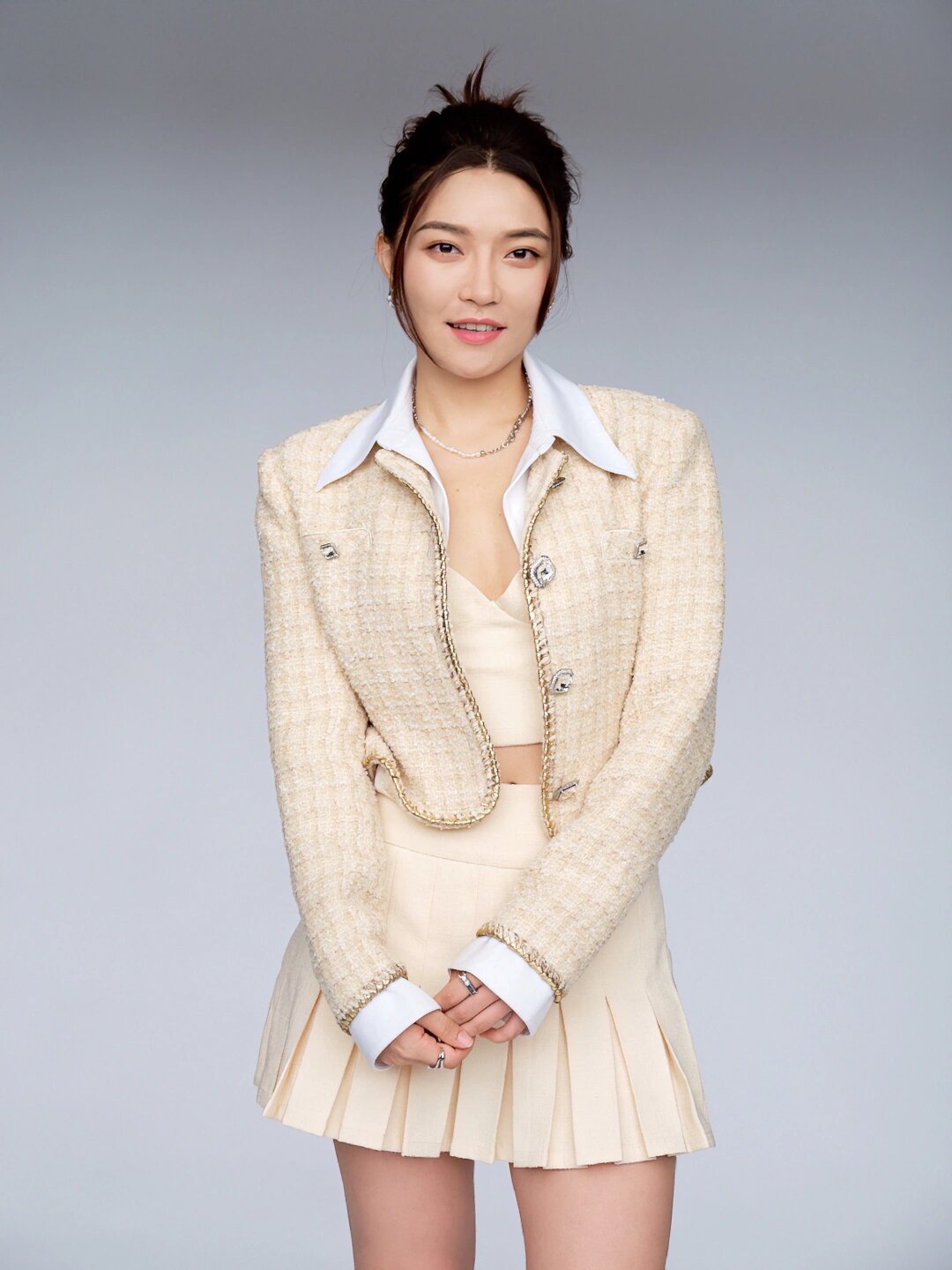 庄心妍 新的尝试 一直穿不好小香风 怕显得成熟 今天爱上了 这套柠檬