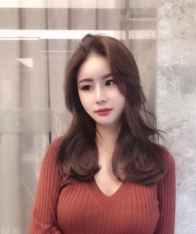 30岁女人发型,30岁女人最有气质发型短发(头发只能越来越短吗)