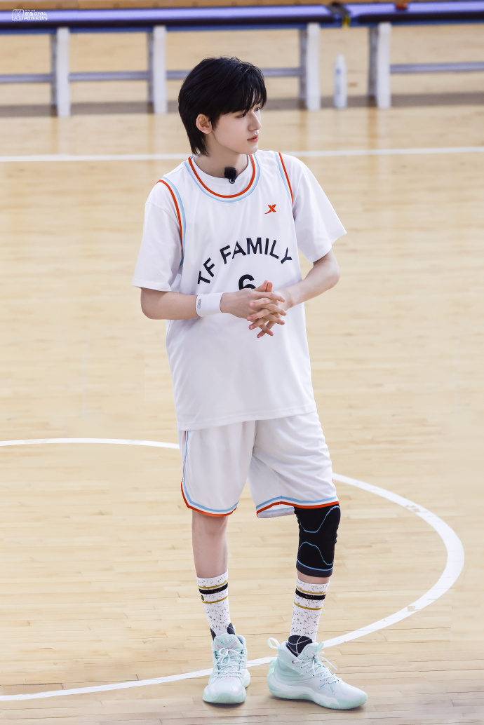 宋亚轩夏日运动会饭拍