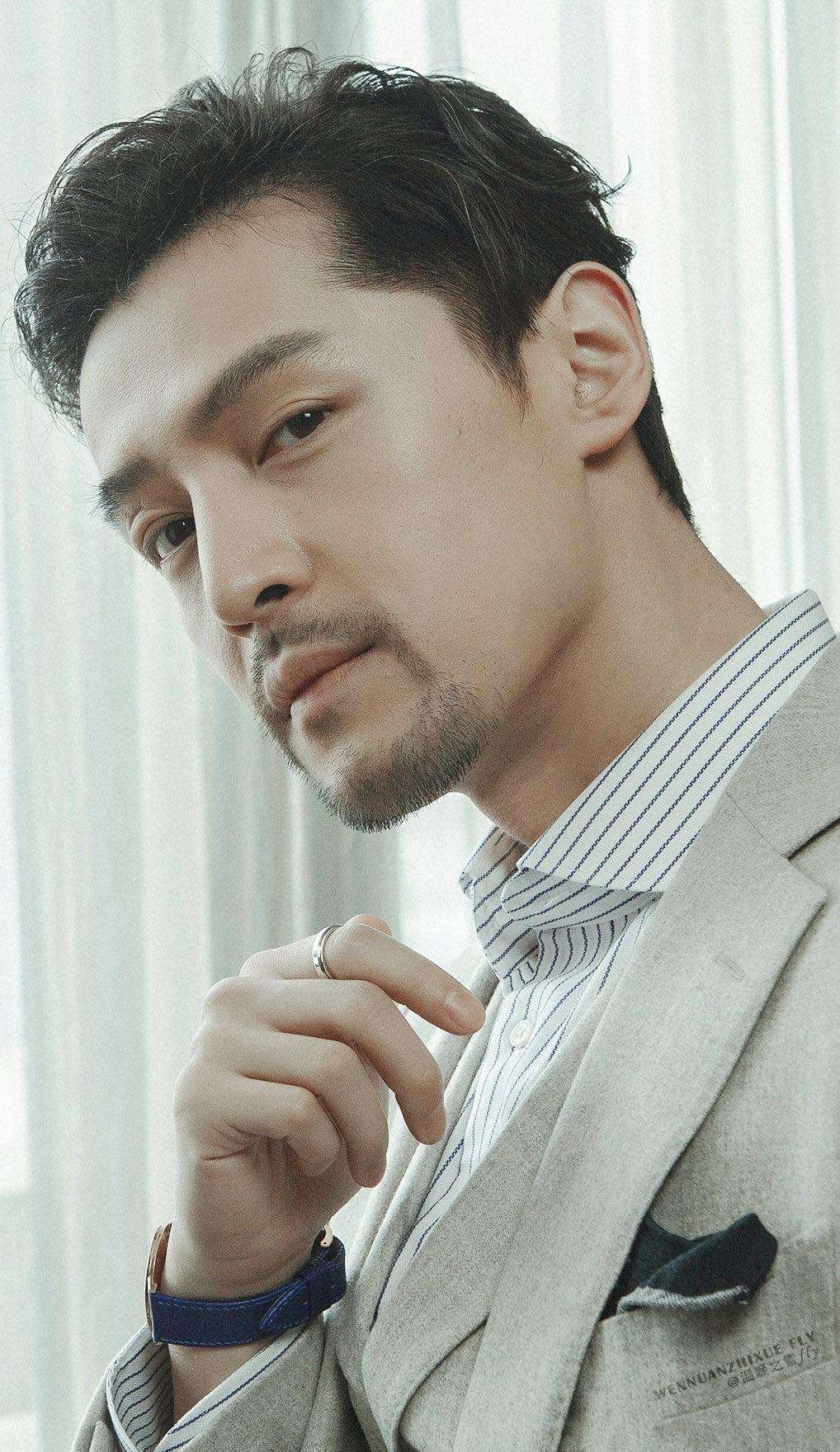 酷图片大全霸气男人(穿西装好看的男星只服这16位) - 赤虎壹号