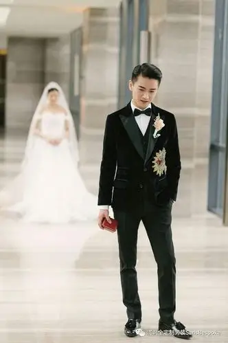 撩一撩2016年结婚的男明星的西服着装