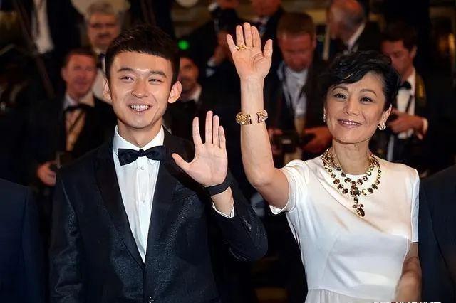 娱乐圈第一经纪人 王京花是娱乐圈第一经纪人,18年来捧红了80多位艺人