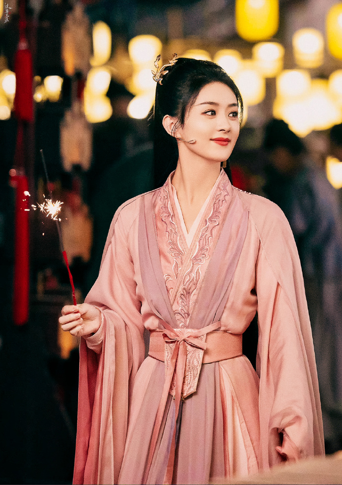 赵丽颖与凤行##与凤行##赵丽颖沈璃##赵丽颖提兔子灯