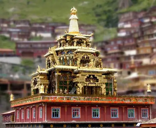 噶陀寺见解脱文武百尊坛城