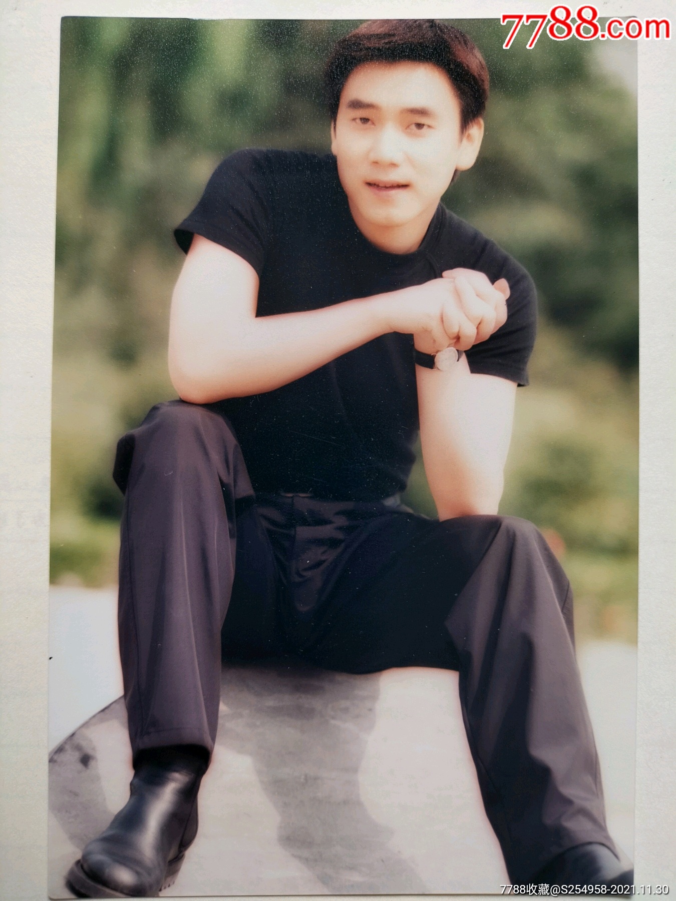 著名影星林依轮照片一张