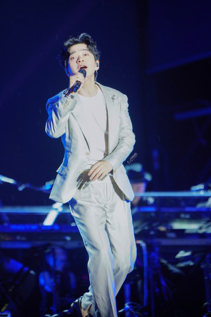 李健金华群星演唱会